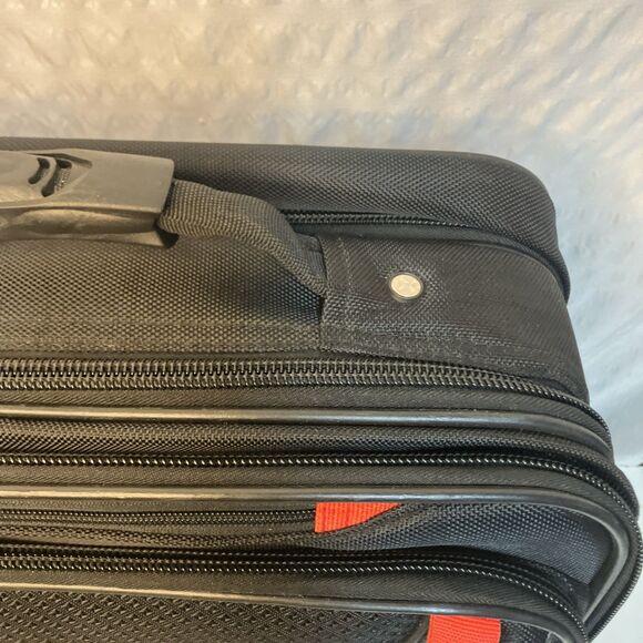 TUMI Alpha 2 Compact Large Screen Laptop Brief Pack Black Red Accents - Picture 5 of 16